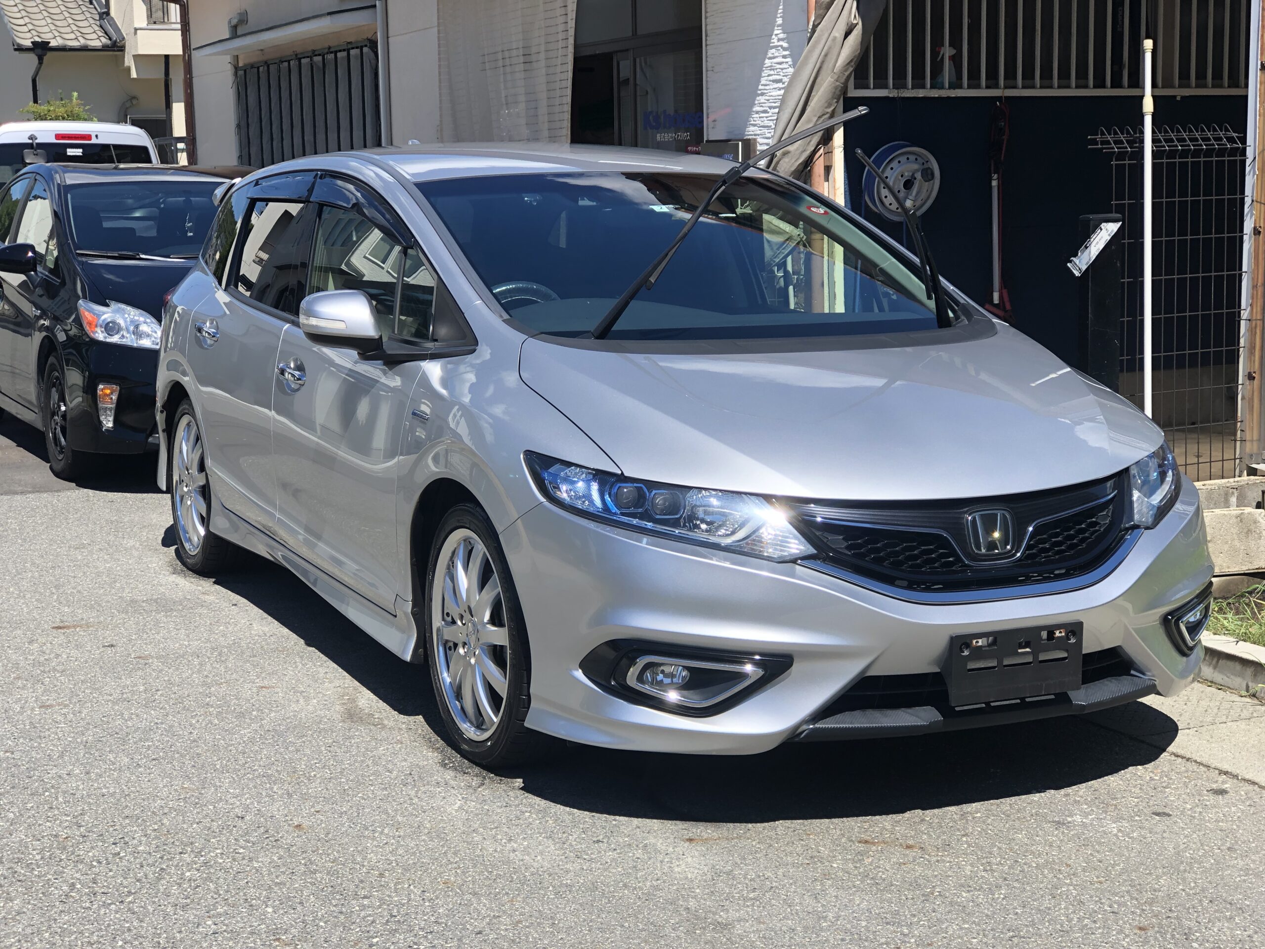 HONDA JADE 入庫しました。
