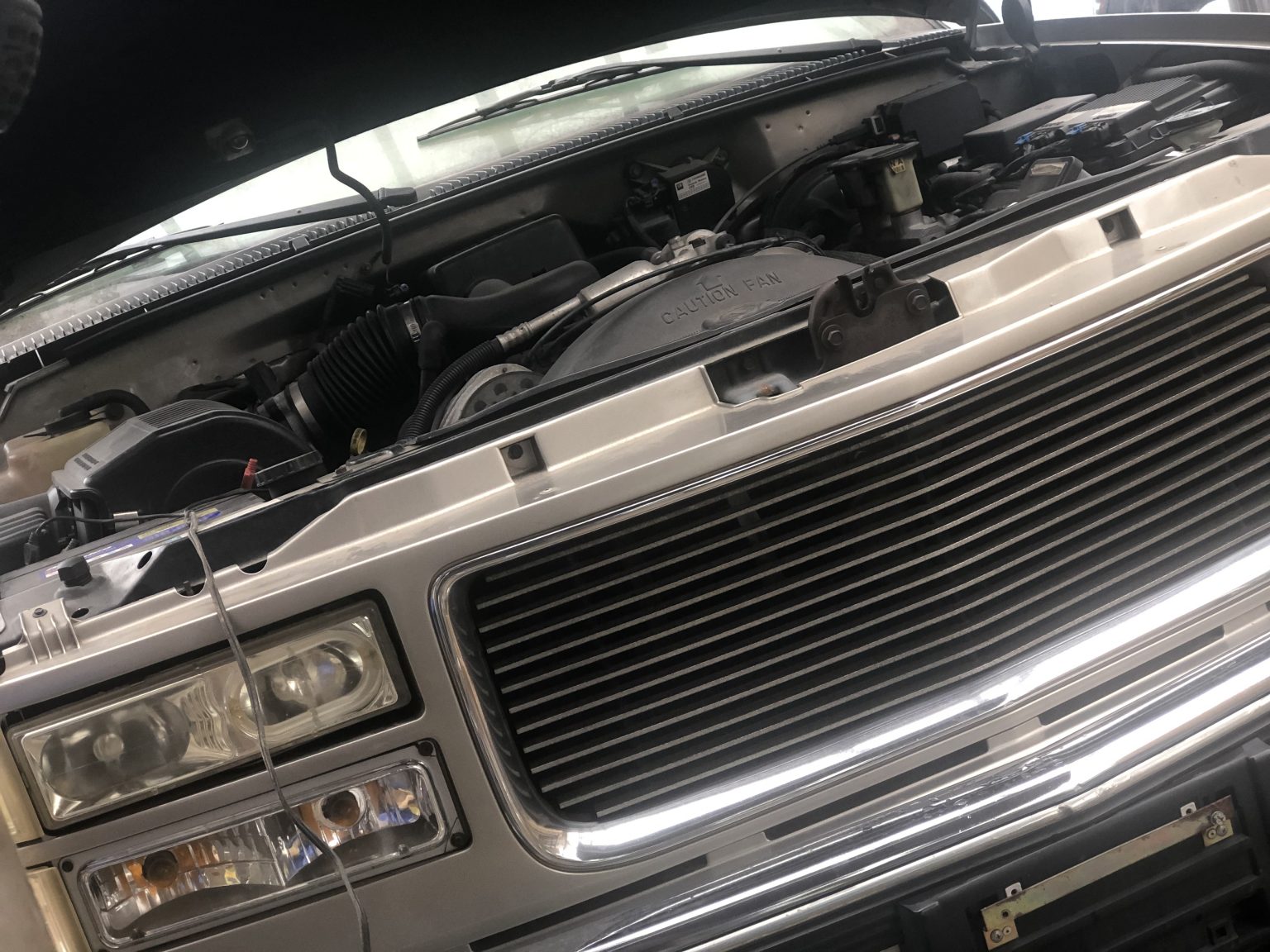 99y GMC サバーバン